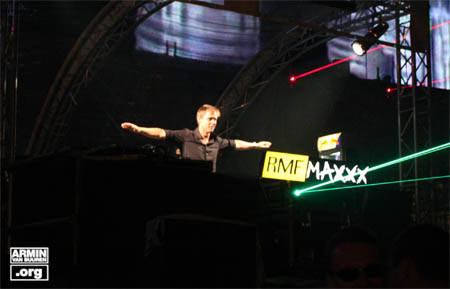 Armin van Buuren na Sunrise Festival 2008